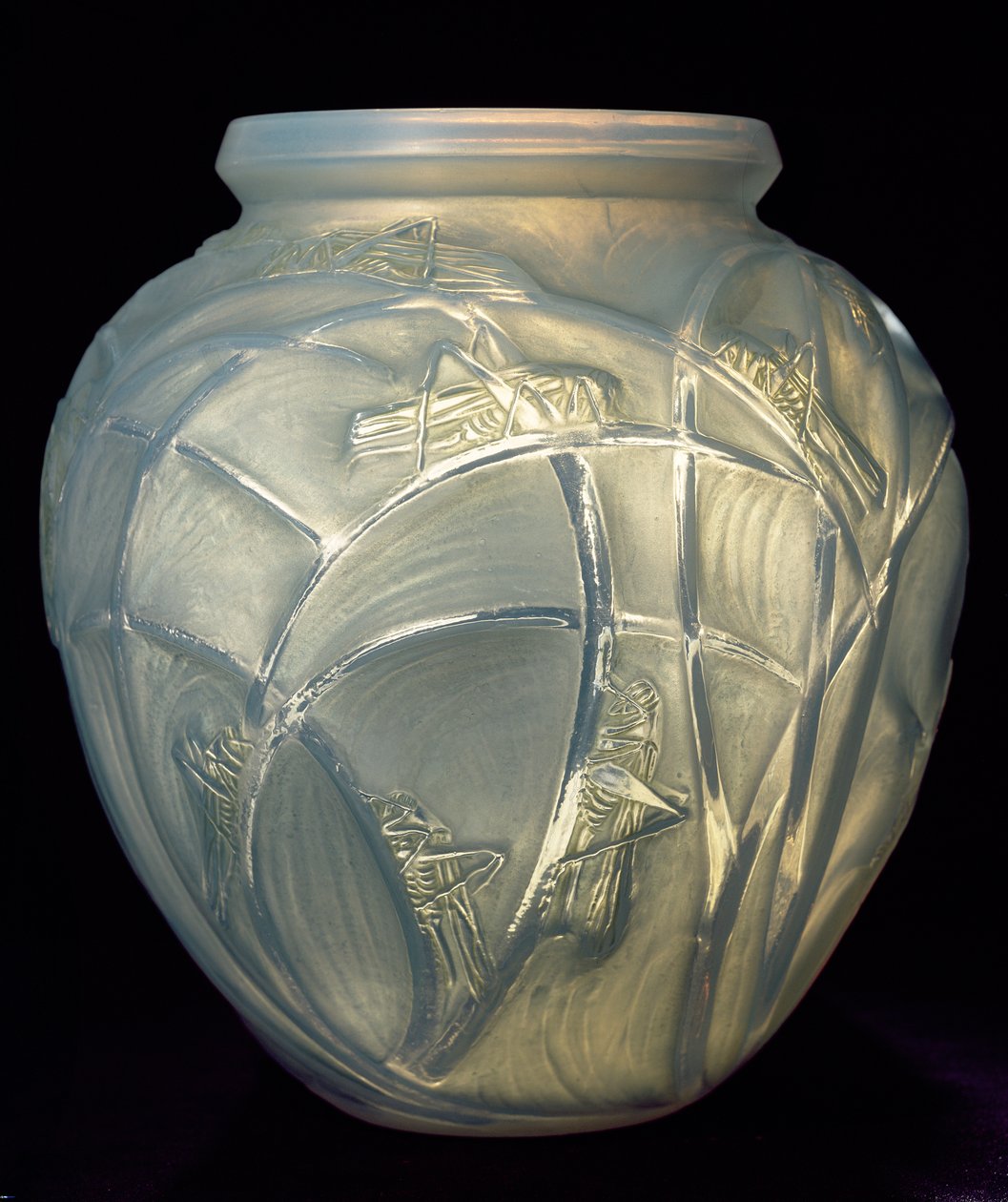 バッタ、1913年（青い乳色ガラス）
